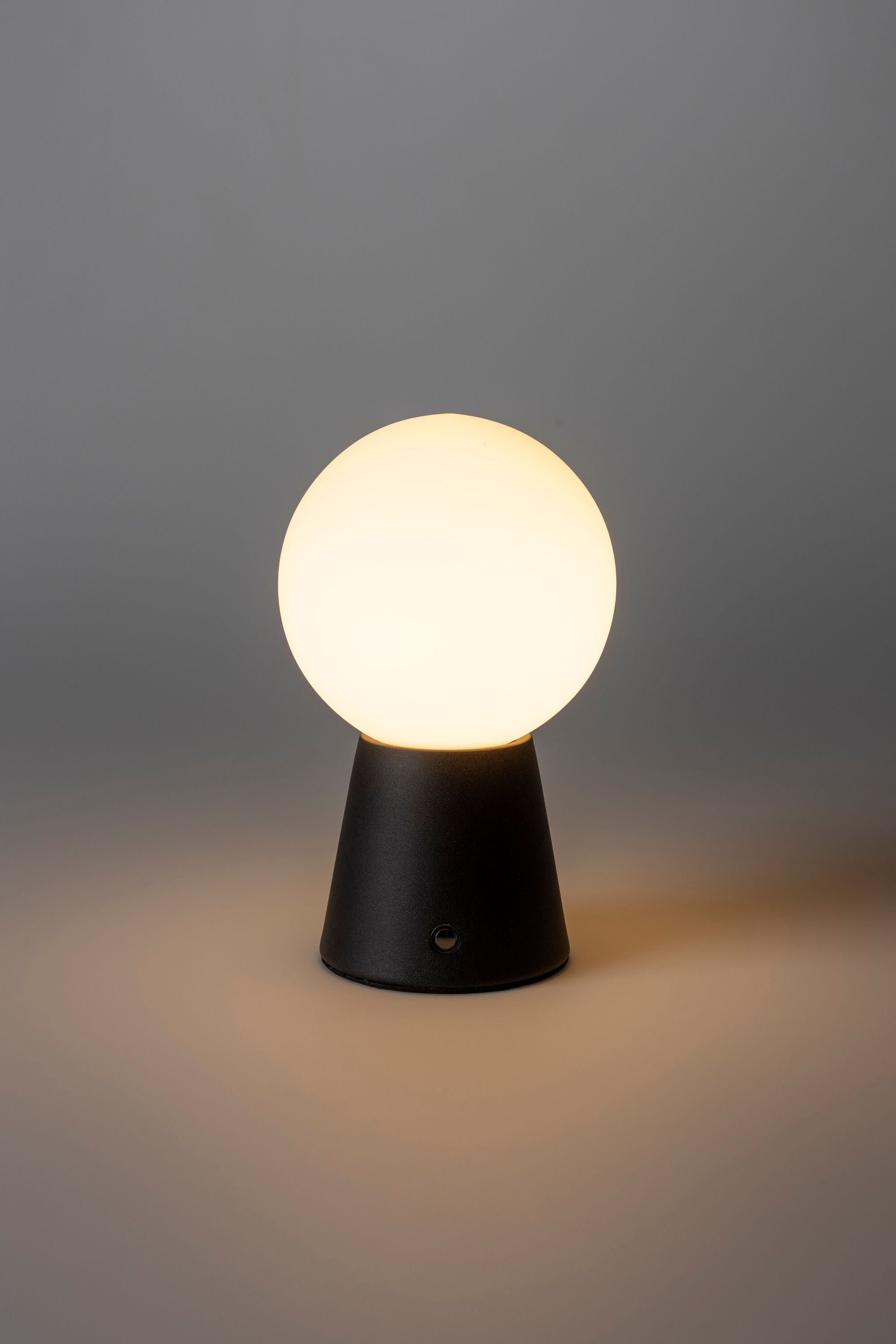 Zuiver Stellar Black & White Orb Table Lamp